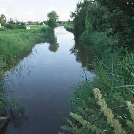 公寓 Direkt Am Wasser In Dornum Westerbur By Interhome *