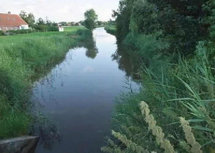 公寓 Direkt Am Wasser In Dornum Westerbur By Interhome *