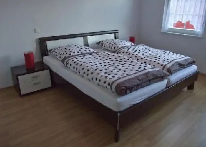 Direkt Am Wasser In Dornum Westerbur By Interhome 公寓 多纳莫塞尔